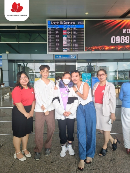 Phuong Nam Education chúc mừng 03 bạn Thanh Thảo, Sinh Phước, Vân Thuyên thuận lợi khởi hành du học nghề Đức ngành Điều dưỡng