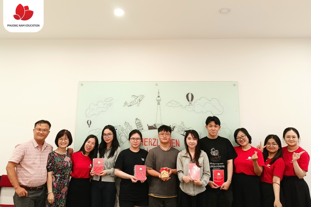 Phuong Nam Education sát cánh cùng bạn Hoàng Thị Thủy trước giờ khởi hành chuyến bay du học nghề Đức ngành Điều dưỡng