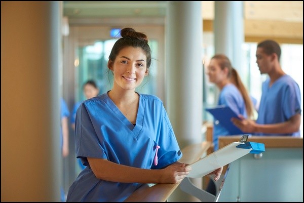 Điều dưỡng viên đi Đức phải có bằng B1 tiếng Đức
